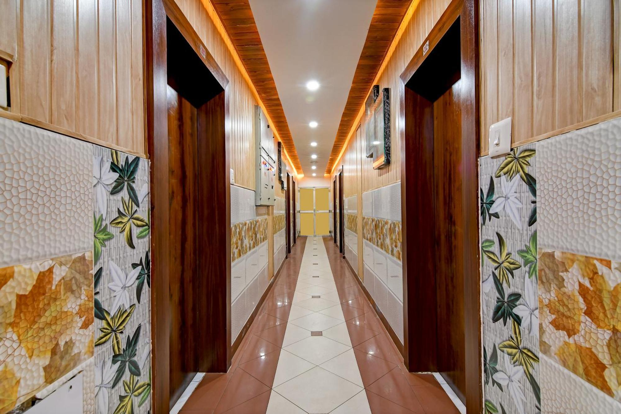 Hotel Ashray Purí Exteriér fotografie